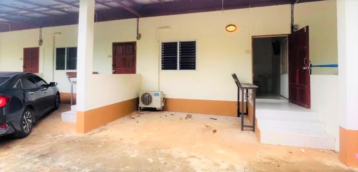 วันว่างรีสอร์ท ห้องพักรายวัน รายเดือน บรรยากาศร่มรื่น ล้อมรอบด้วยต้นไม้ อยู่ในตัวอำเภอปักธงชัย โคราช รูปที่ 3
