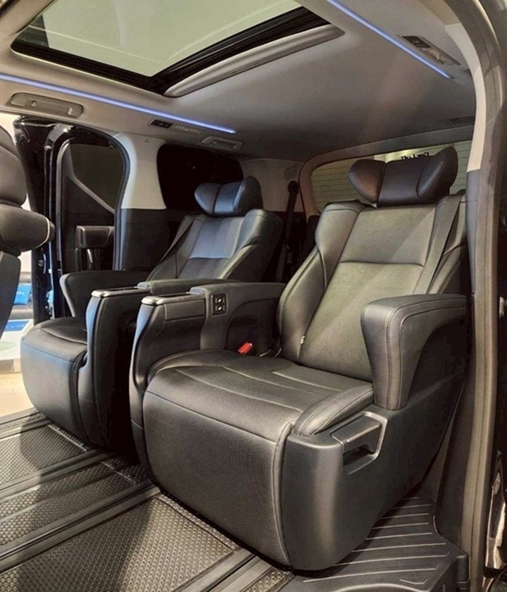 ขายรถ Toyota Alphard 2.5 Hybrid SRC รถนำเข้า สีดำ ปี 2022 รูปที่ 6