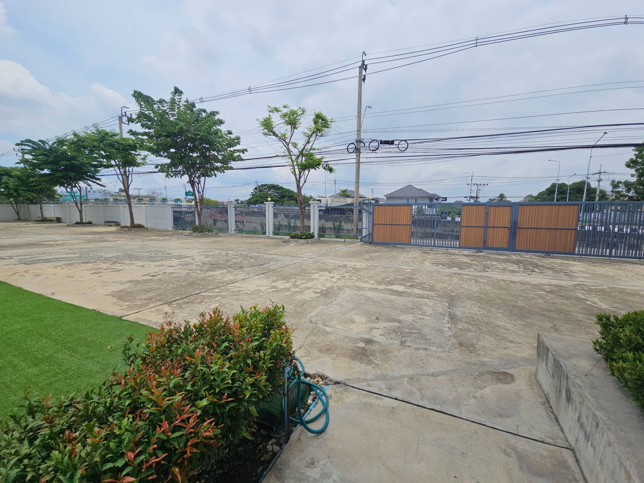 ให้เช่าที่ดินพร้อมอาคารสำนักงาน หอพักพนักงาน และสิ่งปลูกสร้าง ทำเลพุทธมณฑลสาย 1 รูปที่ 6