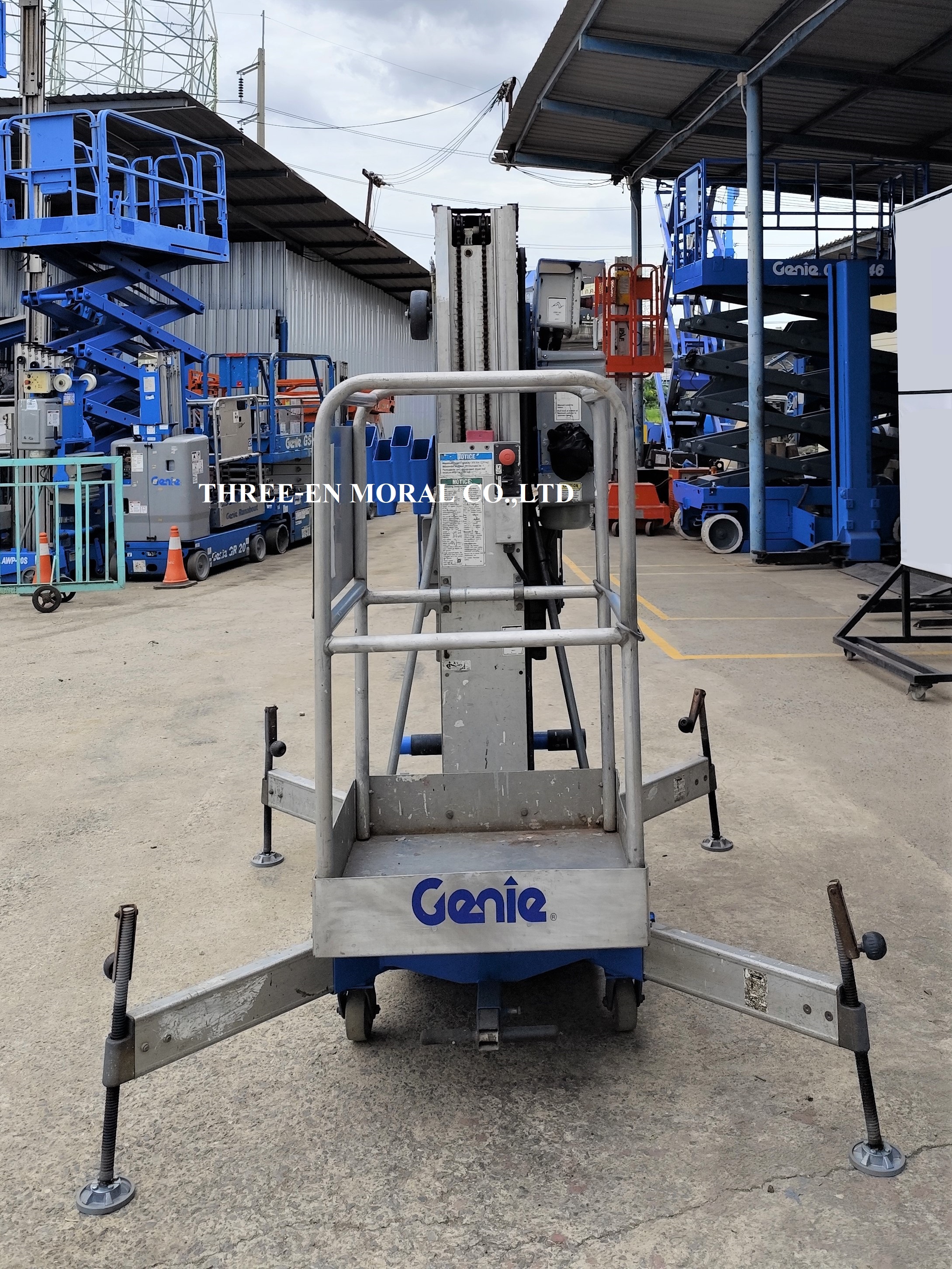 รถกระเช้า Personal Lift Genie AWP30S รูปที่ 4
