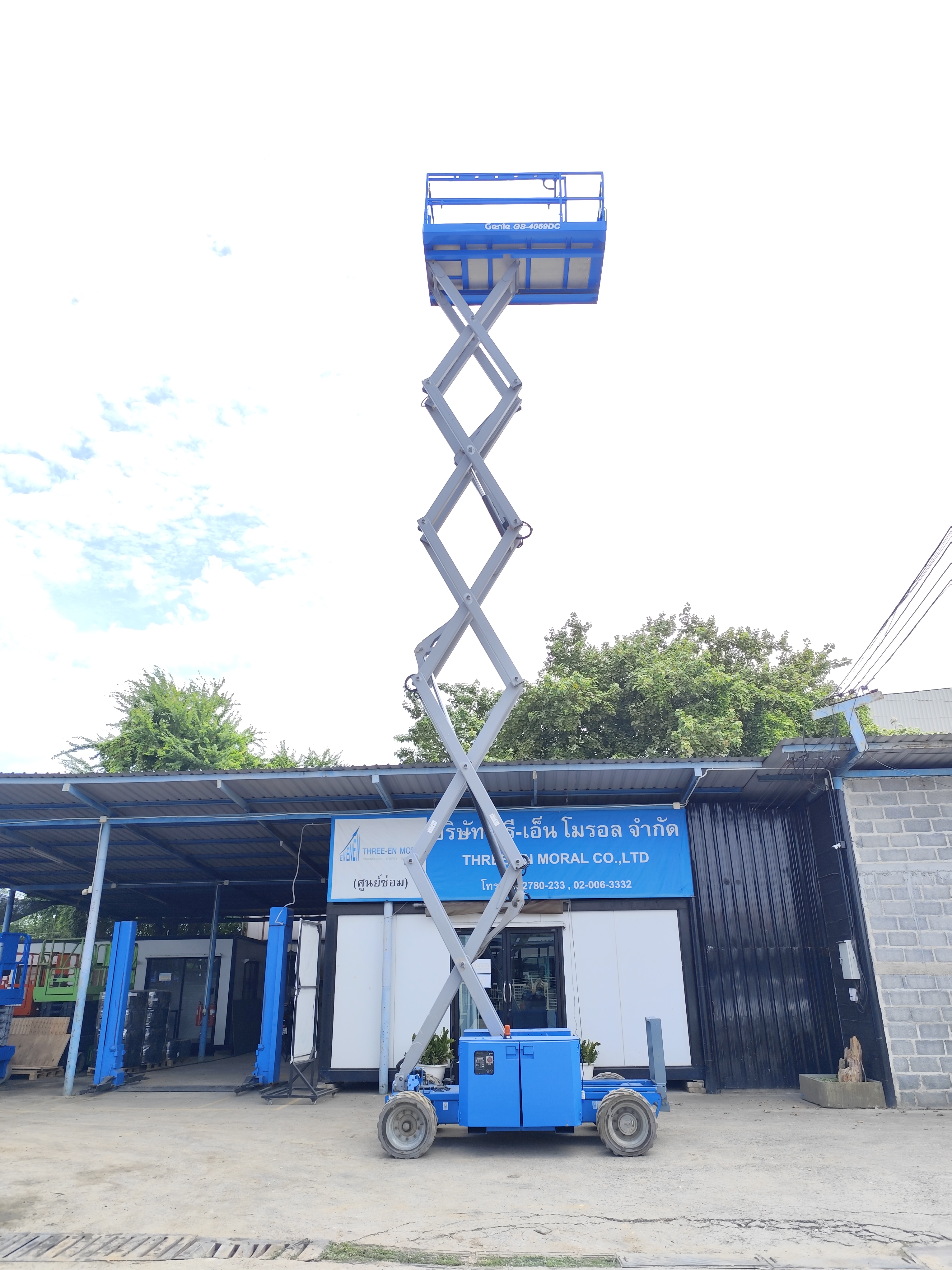 รถกระเช้า Scissor Lift Genie GS4069DC รูปที่ 4