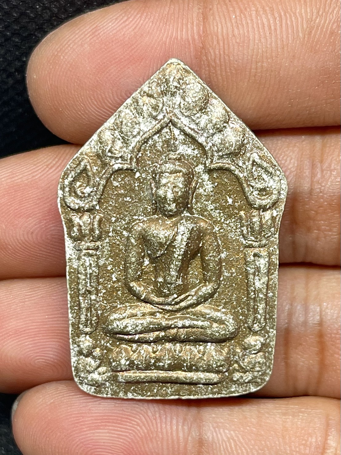 พระขุนแผนผงพรายกุมาร หลวงปู่ทิม ปี15 บล็อกแรก วัดละหารไร่ ตะกรุดมหาปราบ รูปที่ 7