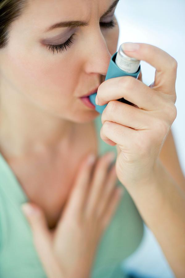 รูปภาพ Integrating Levolin Inhaler Use into Your Daily Routine